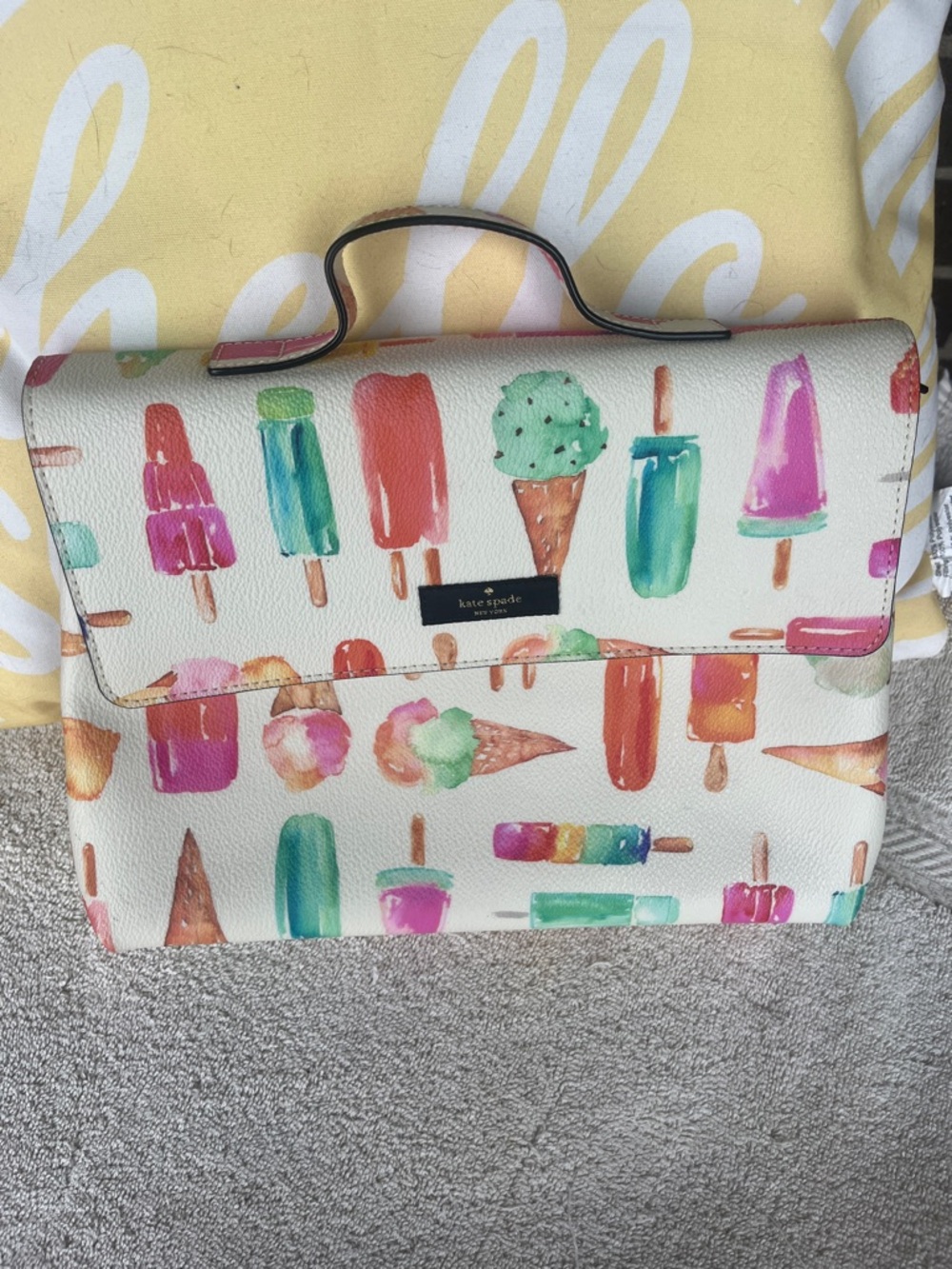 Kate Spade White Multicolor Ice Cream & Popsicle Cosmetic Case EUC